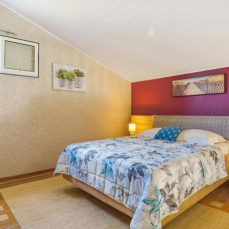 Le Tuit-Tuit - Un Nid Douillet Apartment Sainte-Suzanne ภายนอก รูปภาพ