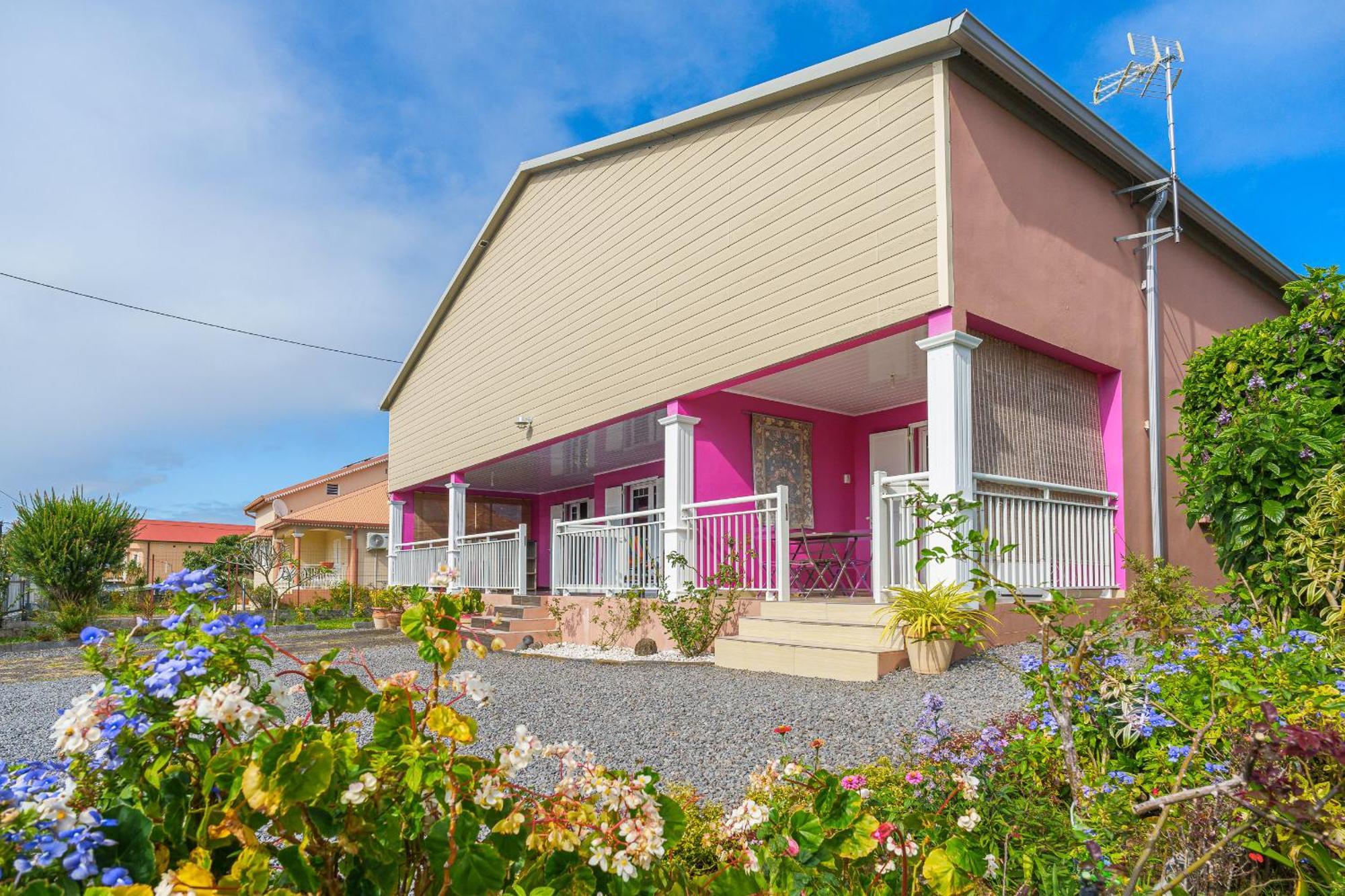 Le Tuit-Tuit - Un Nid Douillet Apartment Sainte-Suzanne ภายนอก รูปภาพ